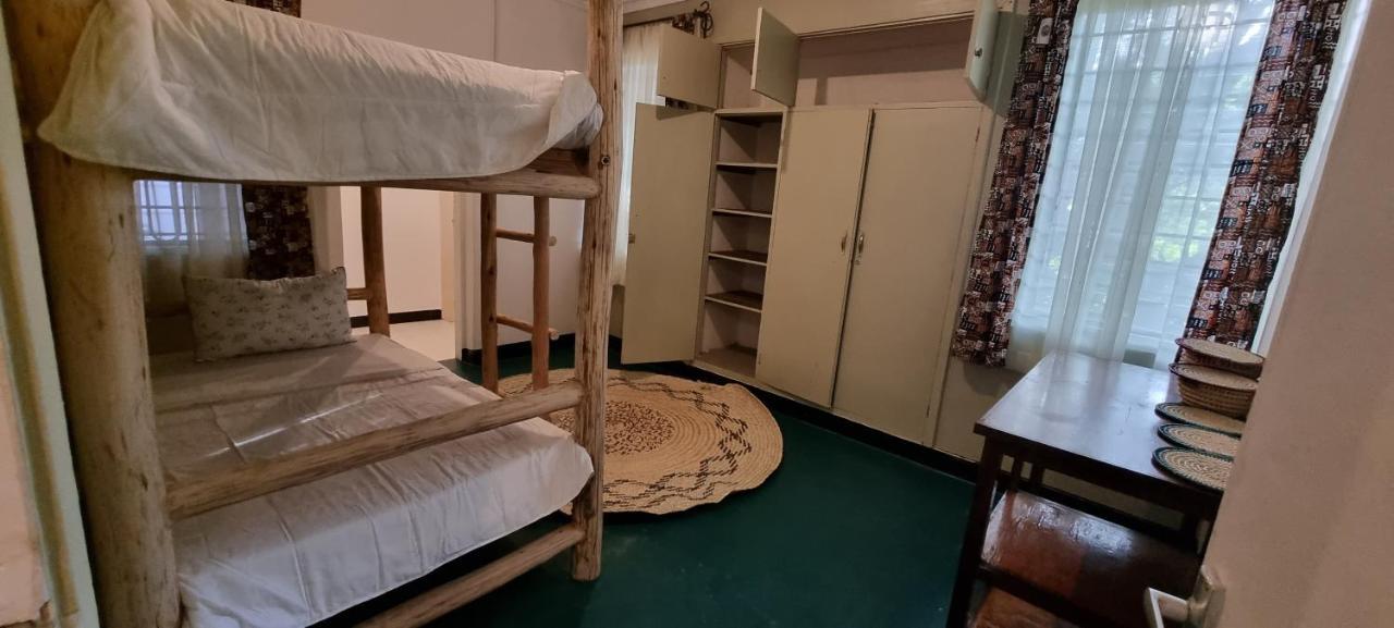 Kizumba House Hostel อารูชา ภายนอก รูปภาพ