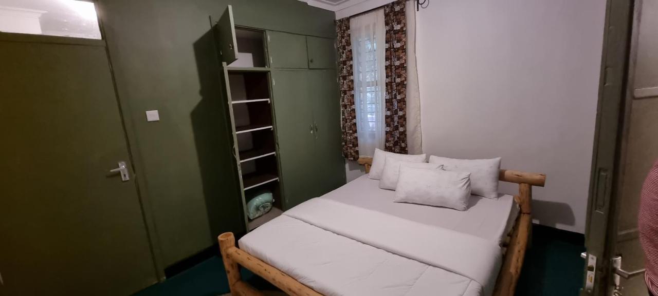 Kizumba House Hostel อารูชา ภายนอก รูปภาพ