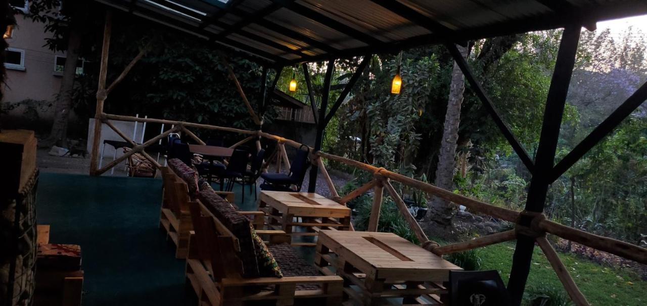 Kizumba House Hostel อารูชา ภายนอก รูปภาพ