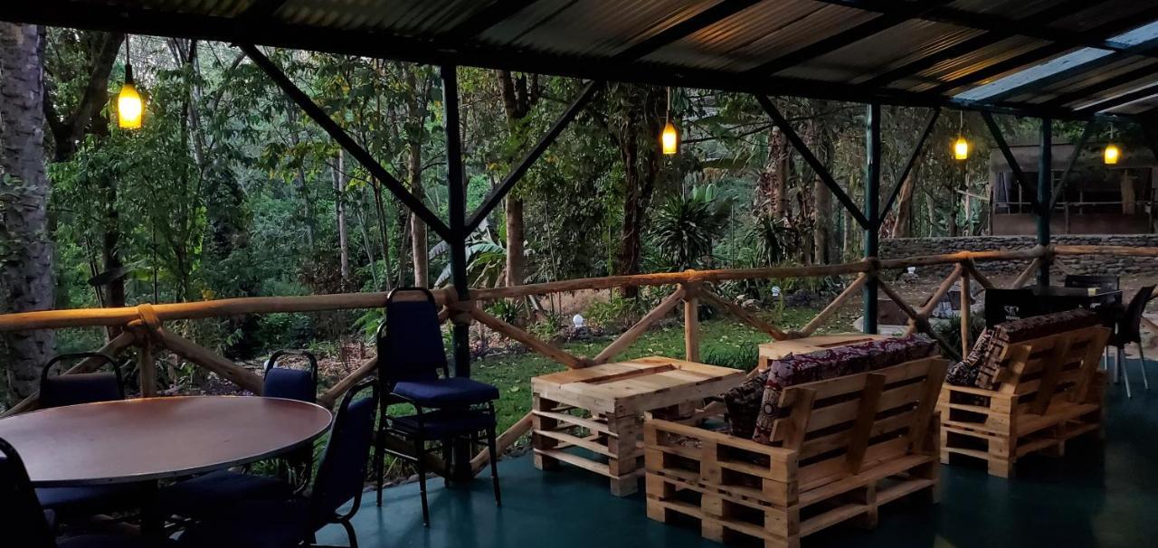 Kizumba House Hostel อารูชา ภายนอก รูปภาพ