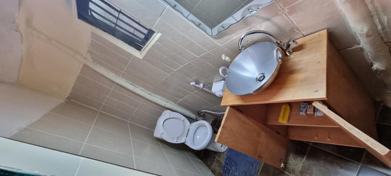 Kizumba House Hostel อารูชา ภายนอก รูปภาพ